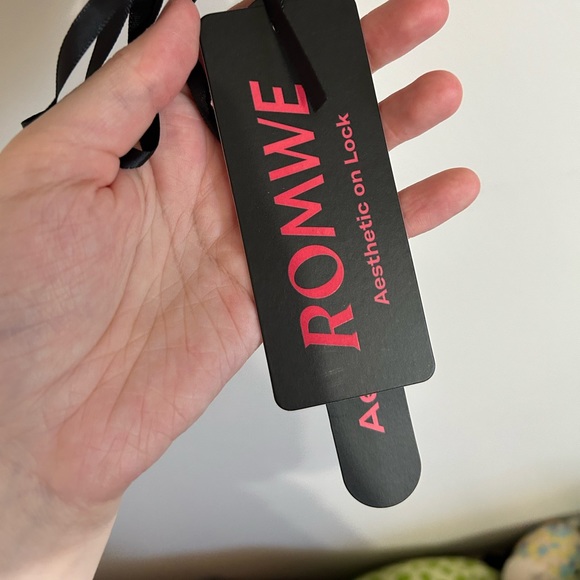 Crop Top Romwe - Picture 2 of 5